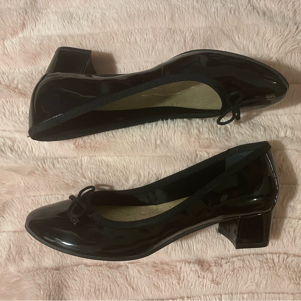 Repetto Style Black Patent Ballet Heel Flats